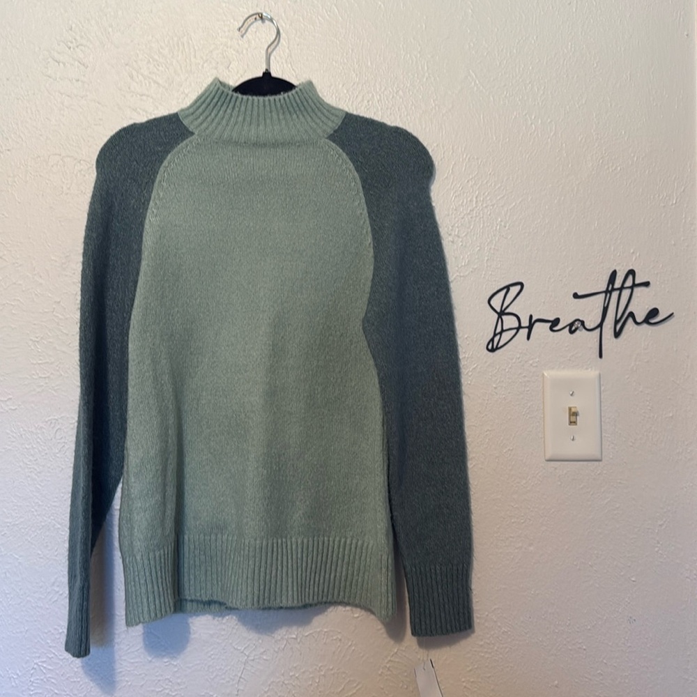 August 1 Eight | Raglan Sweater | S | Blue